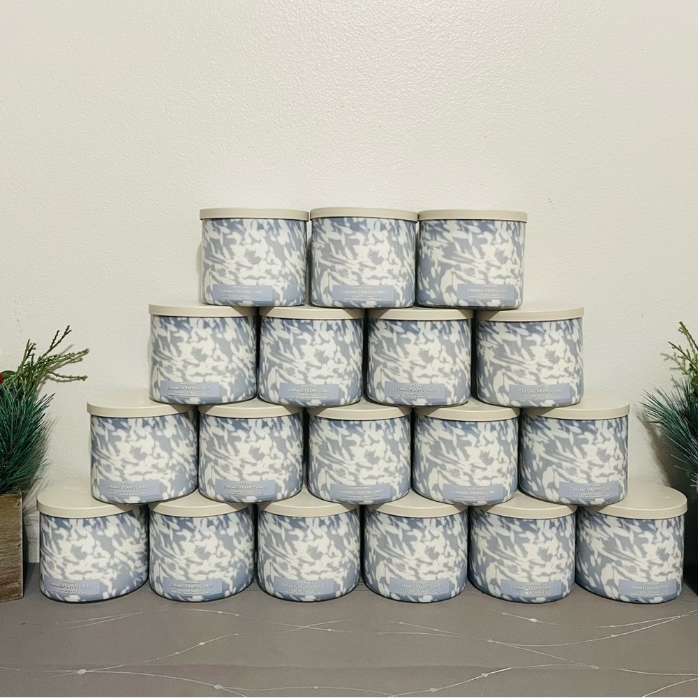 🔥 Bath & Bodywork 3 wick candles CARAMEL FRAPPUCCINO